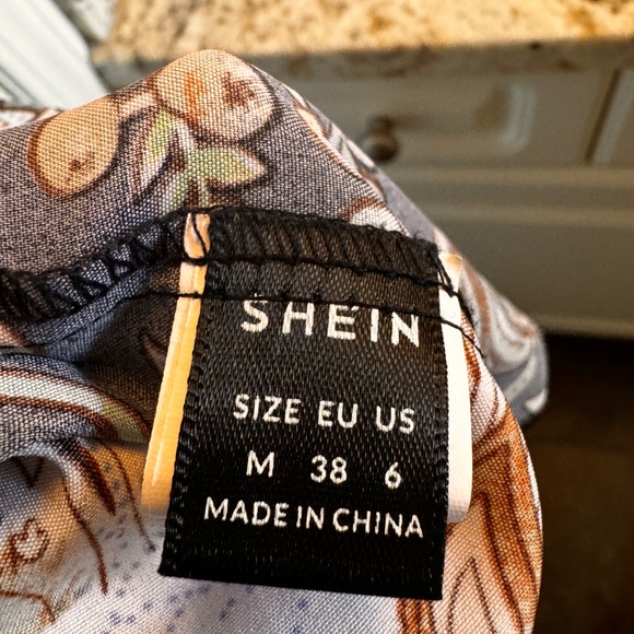 Beach Cover Up - Picture 3 of 3